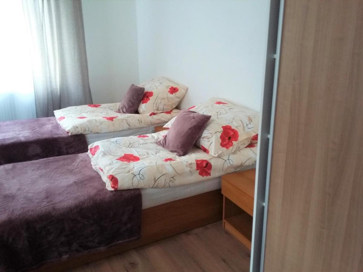 Penzion Smrekovica Ruzomberok Exteriör bild